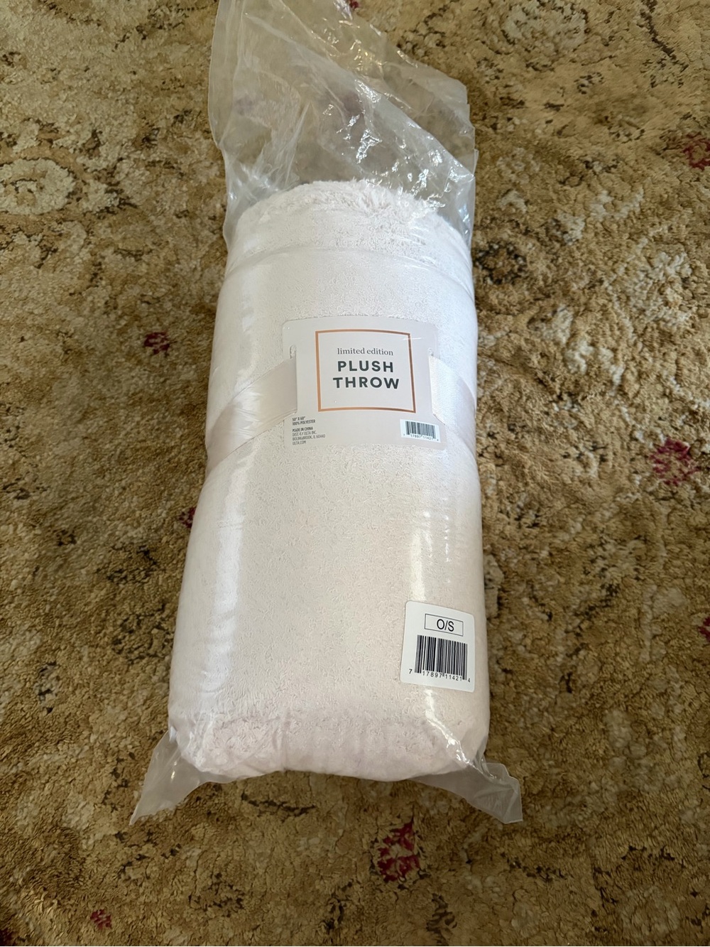 NWT Ulta Limited Edition Plush Throw Blanket -very light pink - great gift cozy